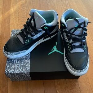 Air Jordan 3 retro in excellent condition a must have in any Jordan collection
